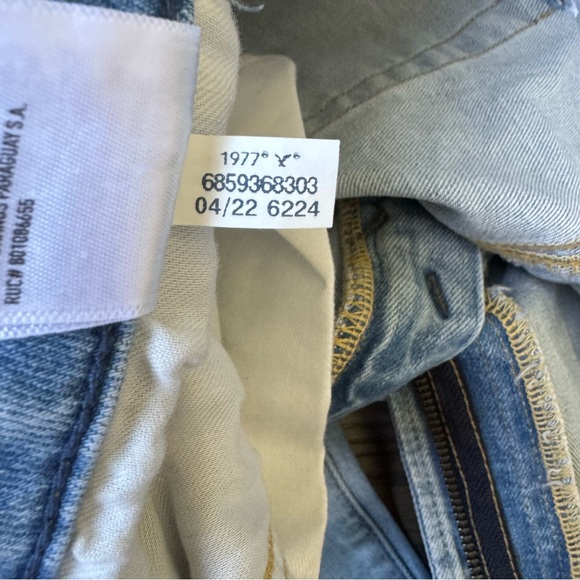 Preowned - American Eagle Flex+ Athletic Fit Light Wash. 36x32 - Picture 5 of 8
